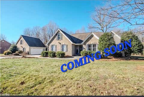 Homes For Sale - 8475 Hunting Court<br/> Stokesdale, NC 27357