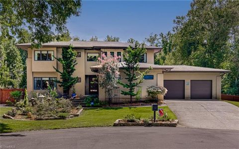 125 Asbury Place Court Clemmons NC 27012