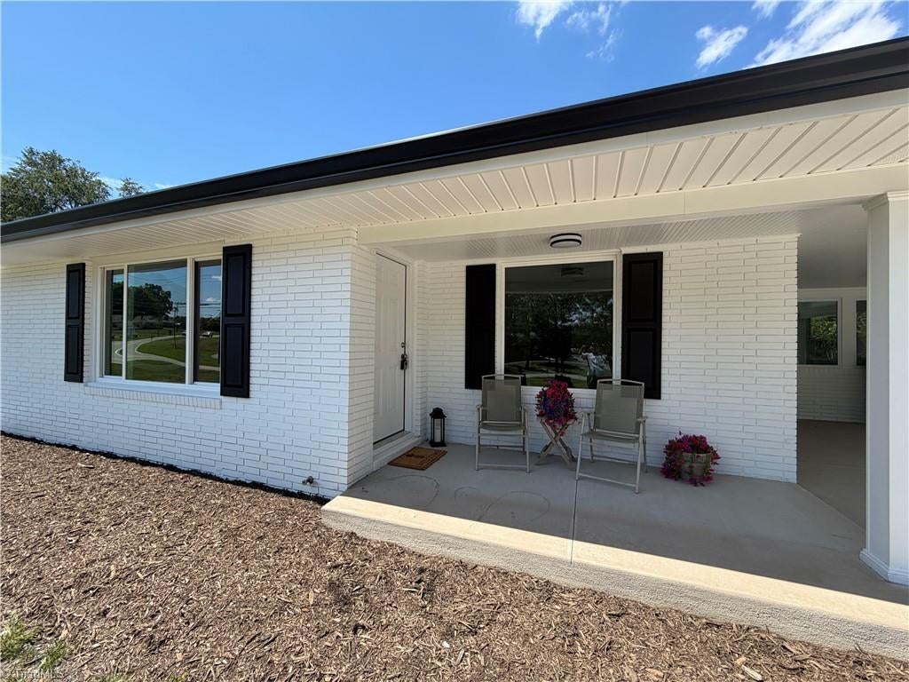 Photo of 1354 Forrest Drive, Mount Airy, NC 27030 (MLS # 1225058)
