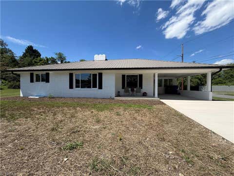 Homes For Sale - 1354 Forrest Drive<br/> Mount Airy, NC 27030