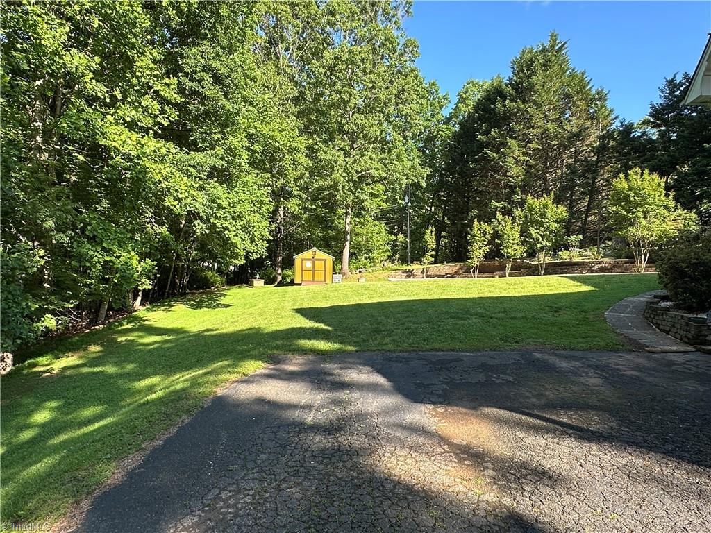470 Farmbrook Road, Mount Airy, North Carolina image 2
