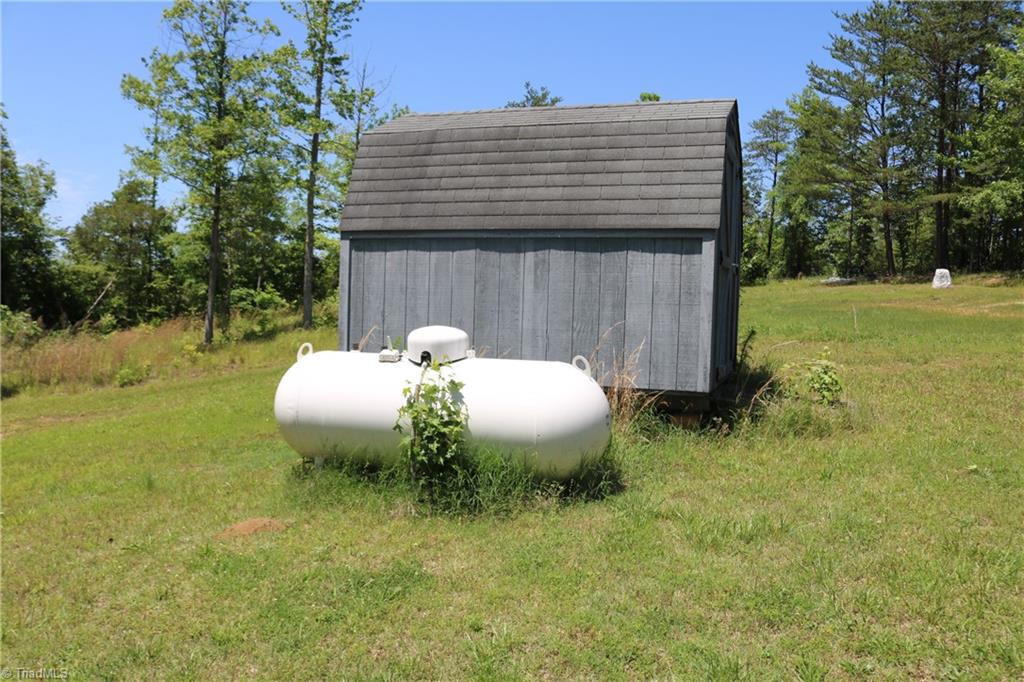 2615 Solomon Lea Road, Leasburg, North Carolina image 38