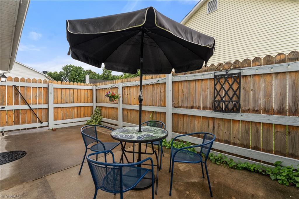 Kernersville, North Carolina 27284, United States, 3 Bedrooms Bedrooms, ,3 BathroomsBathrooms,Residential,Active,169704