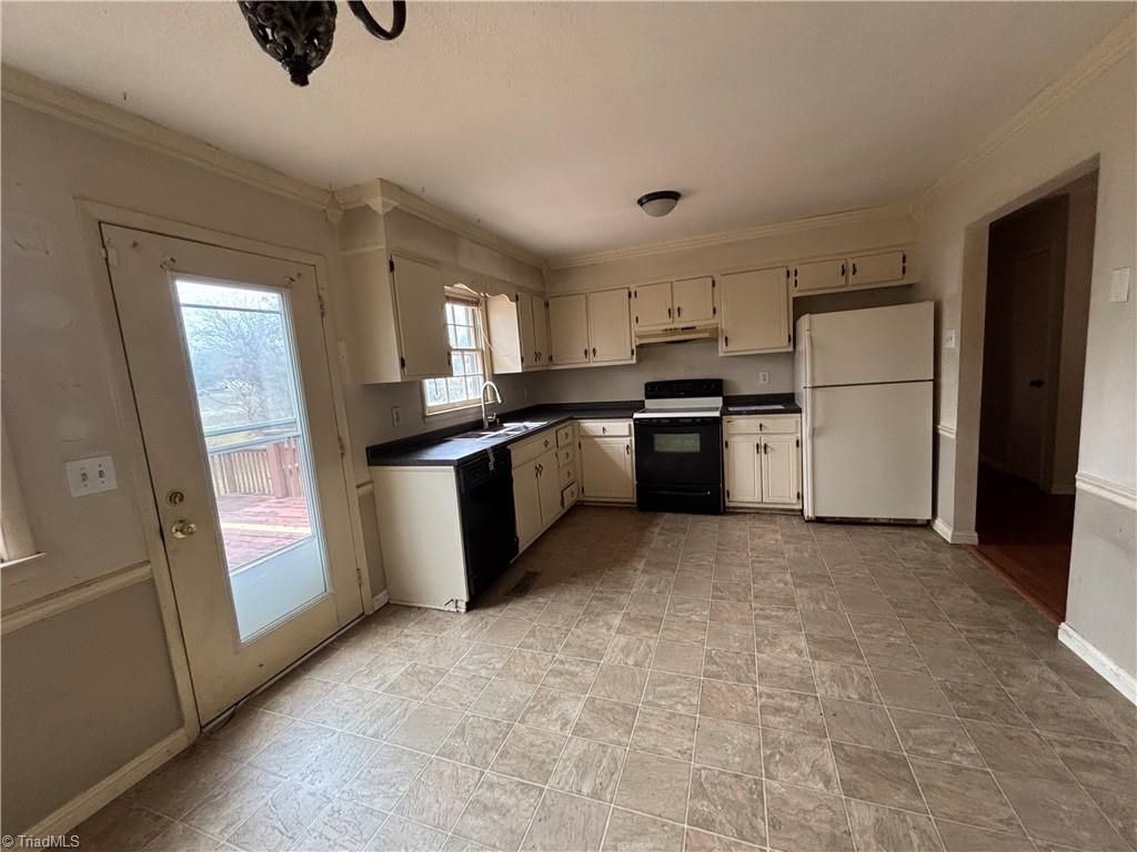 Photo of 101 Hemlock Court, King, NC 27021 (MLS # 1205094)