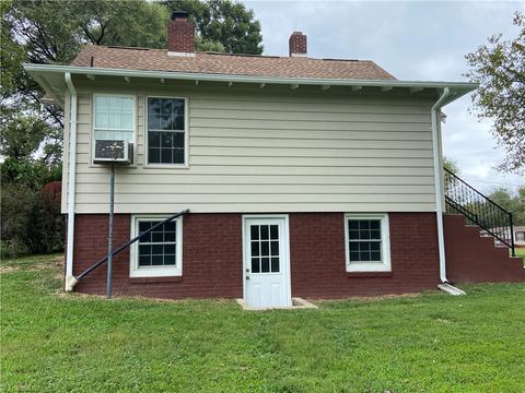 A home in Mount Airy