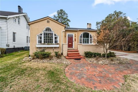 Homes For Sale - 443 W Lexington Avenue<br/> High Point, NC 27262