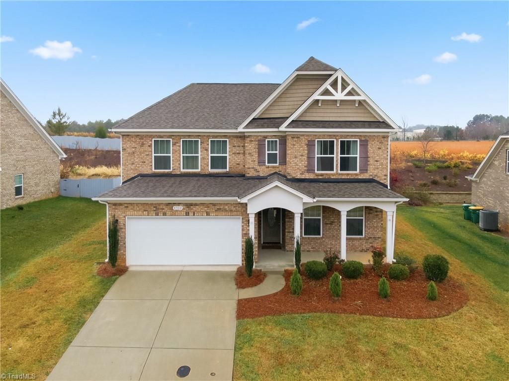 Photo of 4534 Jasper Ridge Drive, Clemmons, NC 27012 (MLS # 1203003)