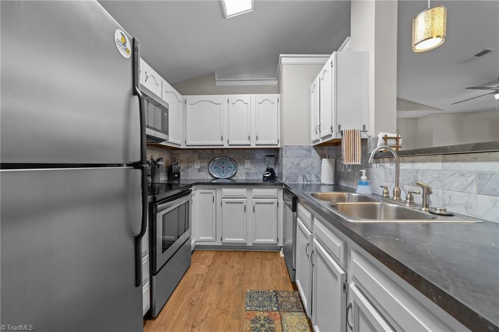 3642 Morris Farm Drive #3B, Greensboro, North Carolina image 15
