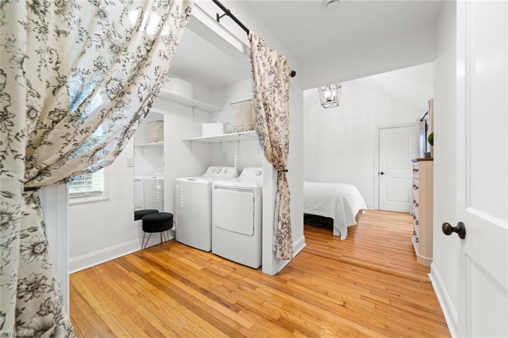 Winston-Salem, North Carolina 27103, United States, 3 Bedrooms Bedrooms, ,2 BathroomsBathrooms,Residential,Pending,13274