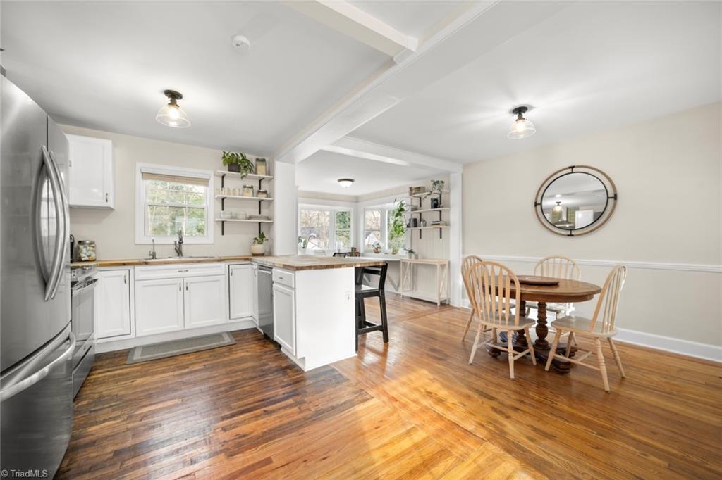 Winston-Salem, North Carolina 27103, United States, 3 Bedrooms Bedrooms, ,2 BathroomsBathrooms,Residential,Pending,13274