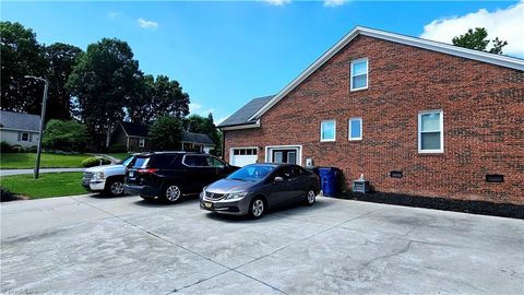Single Family Residence in Gibsonville NC 500 Brown Bark Lane 35.jpg