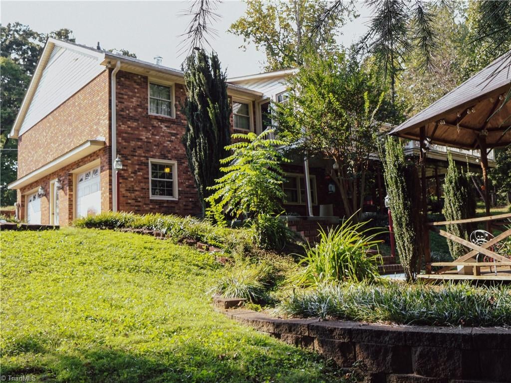 Photo of 5620 Clinedale Court, Pfafftown, NC 27040 (MLS # 1237558)