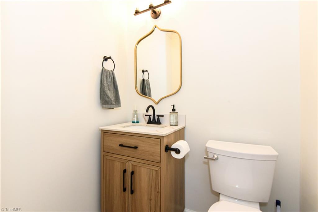 Greensboro, North Carolina 27410, United States, 4 Bedrooms Bedrooms, ,3 BathroomsBathrooms,Residential,Active,241017