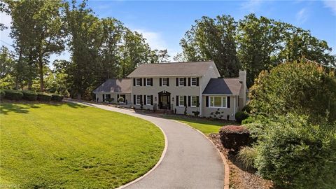 Homes For Sale - 1025 Neely Drive<br/> Asheboro, NC 27205