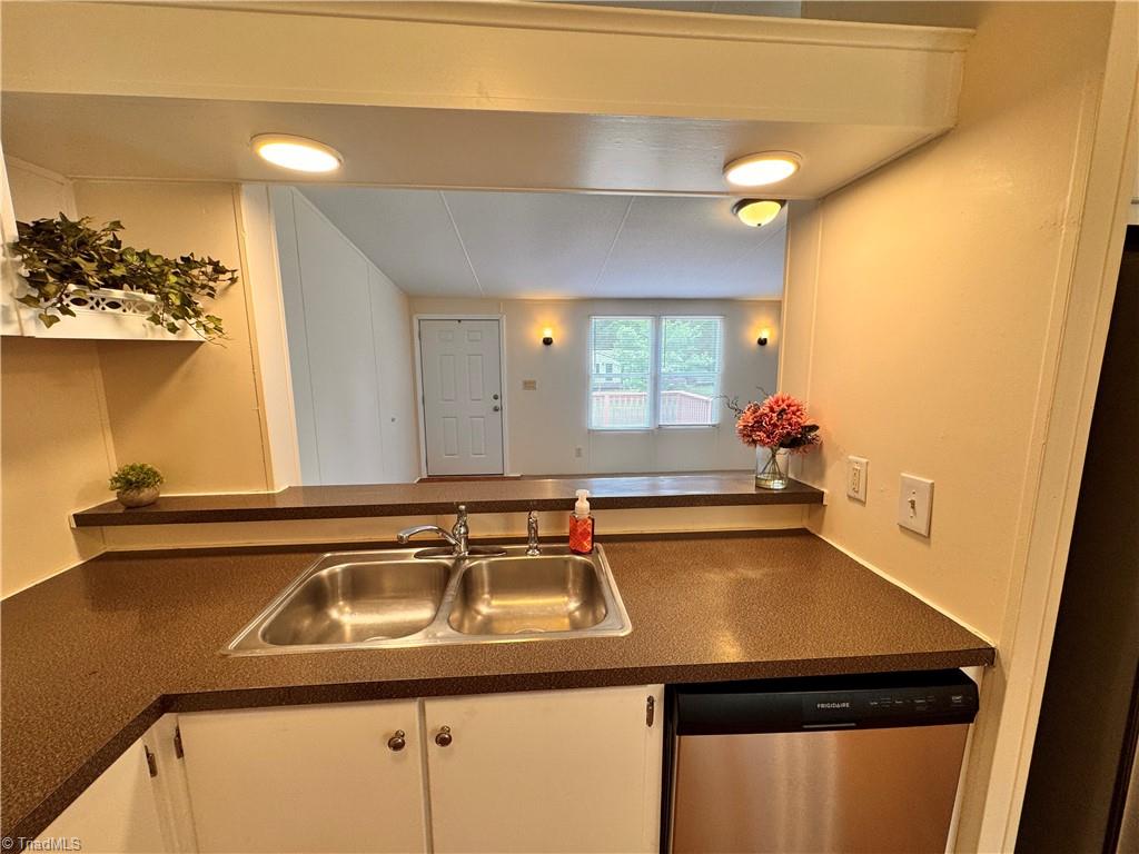 2862 Eagle Point Drive, Trinity, North Carolina image 13