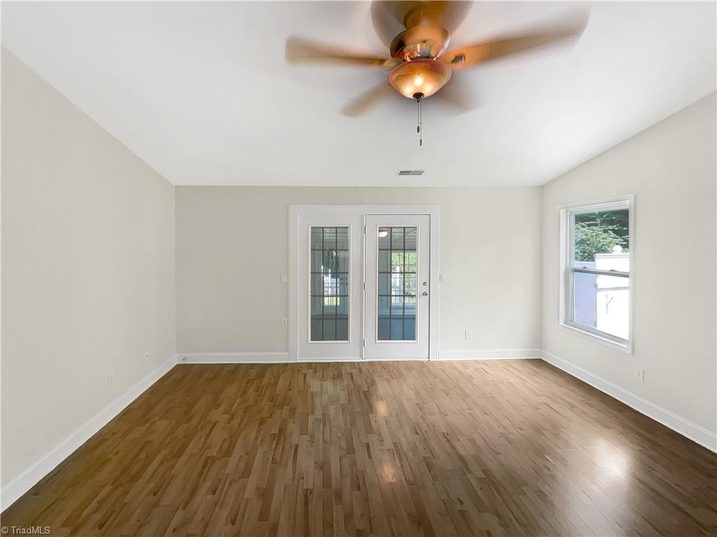 4489 Westhill Place