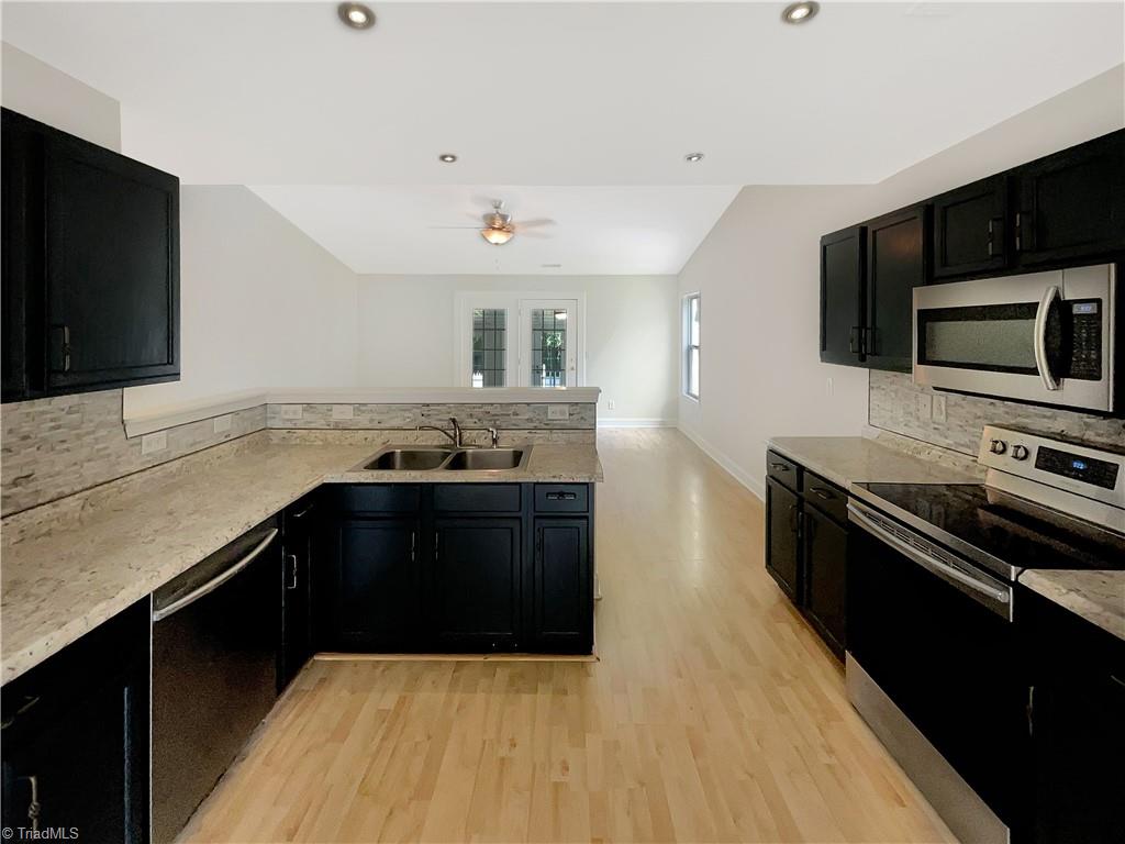 4489 Westhill Place