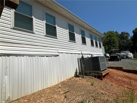 A home in New London