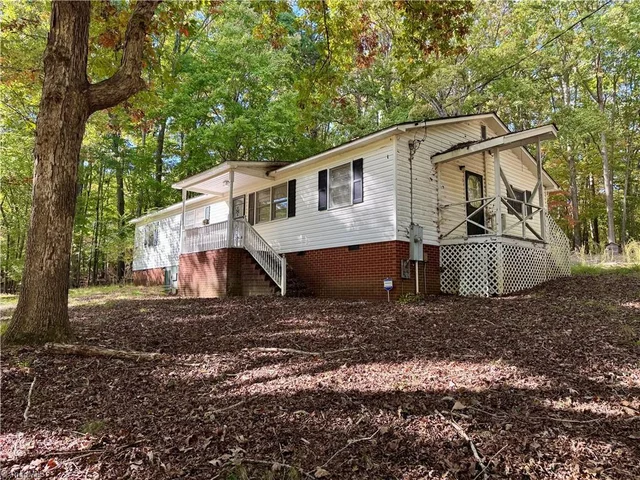 1461 E Allred Street, photo 3 of 27