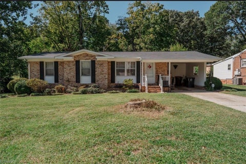 Homes For Sale - 2304 Yow Road<br/> Greensboro, NC 27407