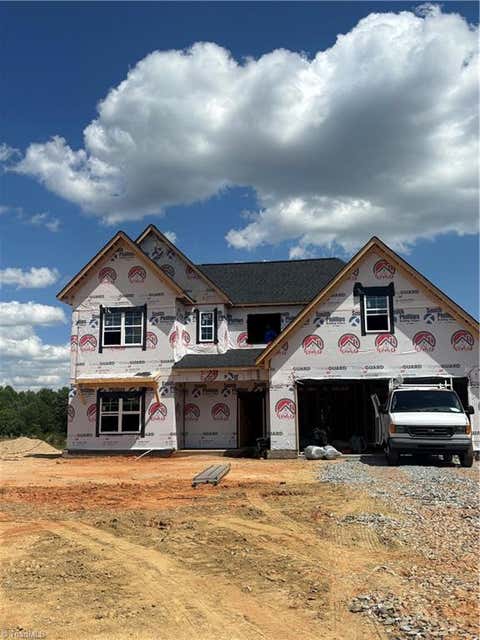 Homes For Sale - 108 Sandpiper Drive<br/> Lexington, NC 27295