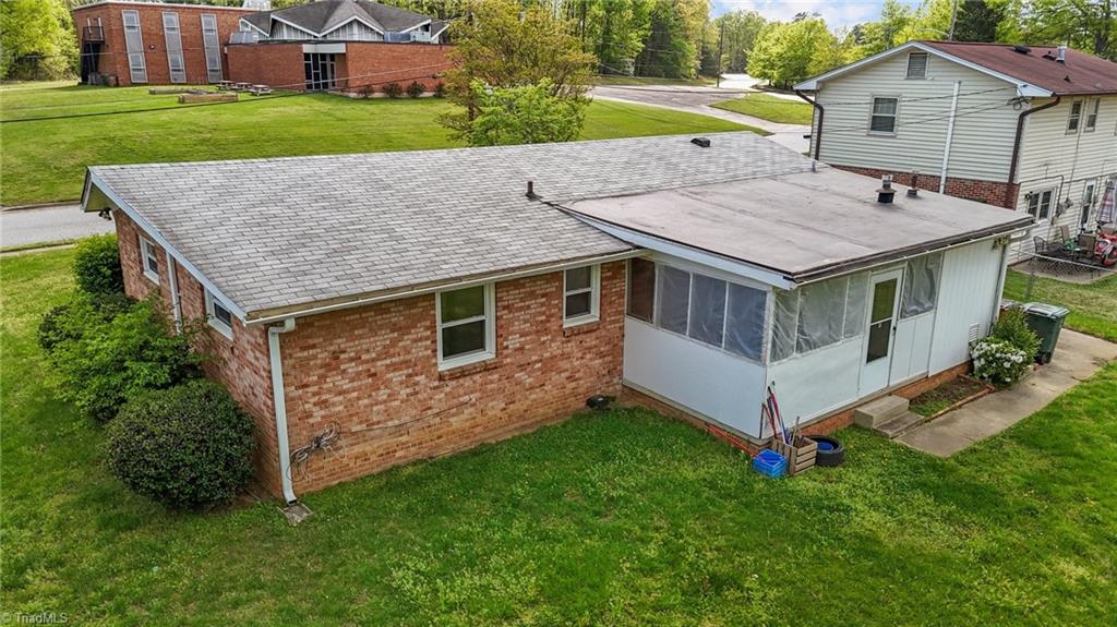 2210 Rheims Drive, Greensboro, North Carolina image 38