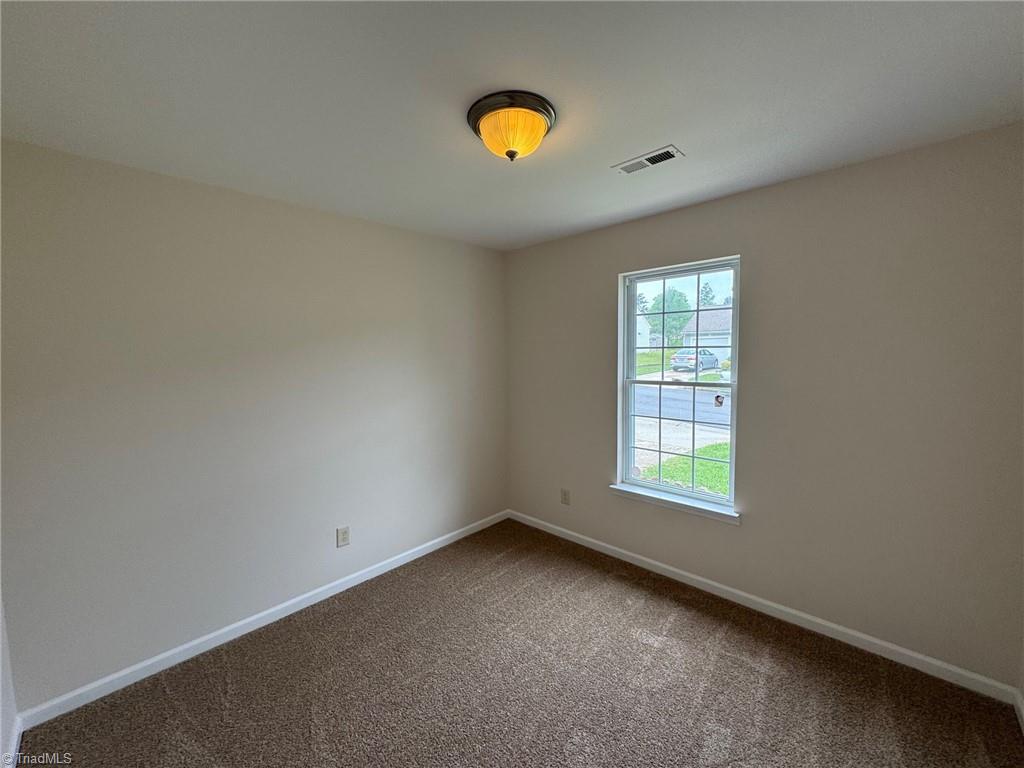 8 Franklinwood Drive, Greensboro, North Carolina image 10