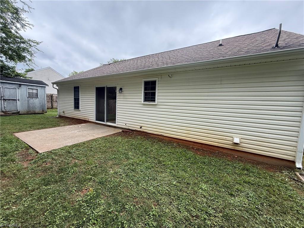 8 Franklinwood Drive, Greensboro, North Carolina image 15