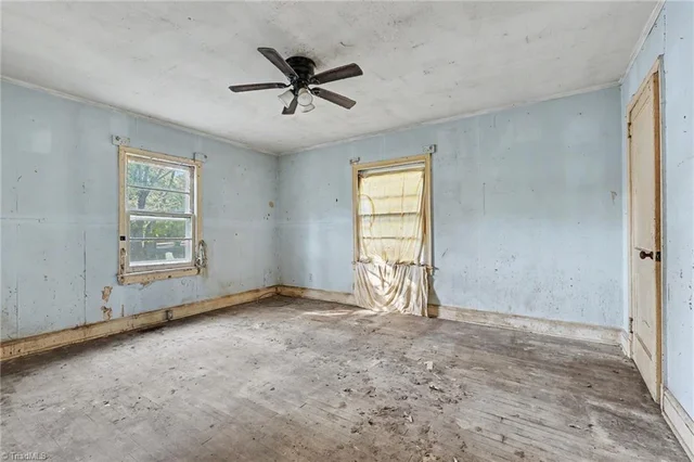 1544 Beaucrest Avenue, photo 2 of 29
