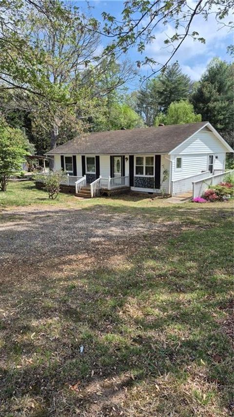 Homes For Sale - 191 Villa Heights Drive<br/> North Wilkesboro, NC 28659