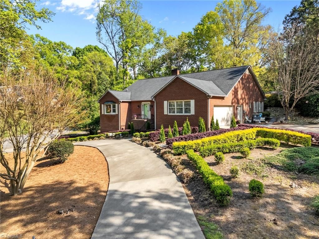 Photo of 961 Confederate Avenue, Salisbury, NC 28144 (MLS # 1207292)