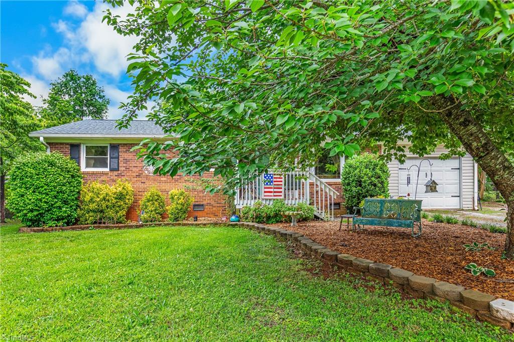 3972 Shadydale Acres Lane, Trinity, North Carolina image 3
