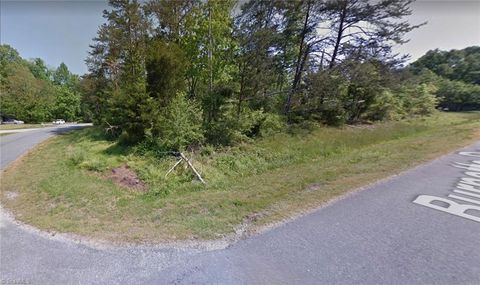 Unimproved Land in Greensboro NC 5805 Bartlett Drive.jpg
