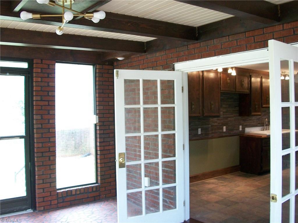Photo 5 of 16 of 1345 Rivercrest Drive house