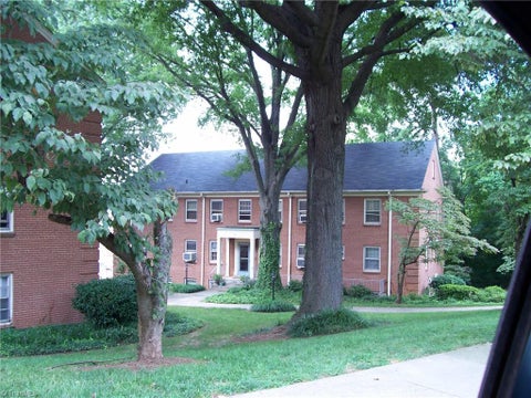 Multifamily For Rent - 807 West End Boulevard<br/> Forsyth County, Winston-Salem, NC 27101