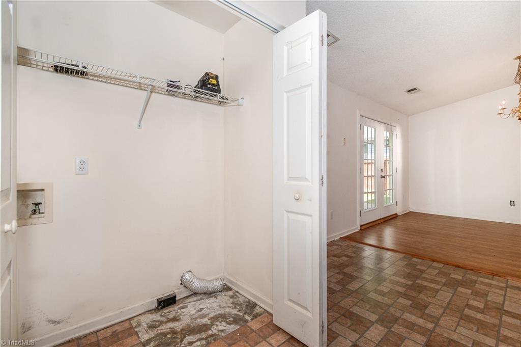 7 Jans Court, Greensboro, North Carolina image 8