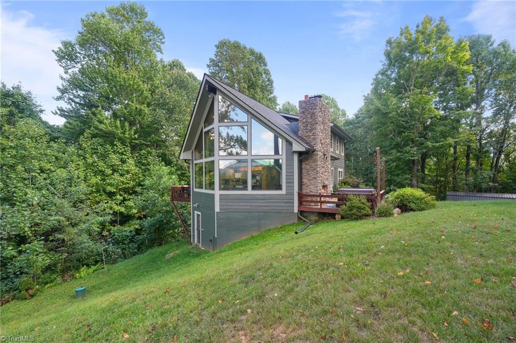 Photo of 558 Perri Creek Way, Warrensville, NC 28693 (MLS # 1236112)