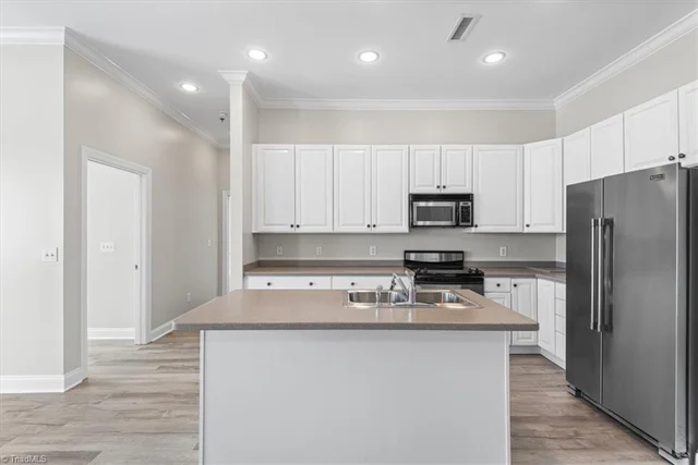 113 N Church Street Unit 206, photo 2 of 14