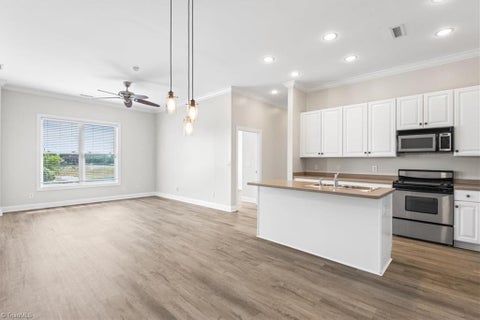 Condo For Sale - 113 N Church Street #206<br/> Greensboro, NC 27401