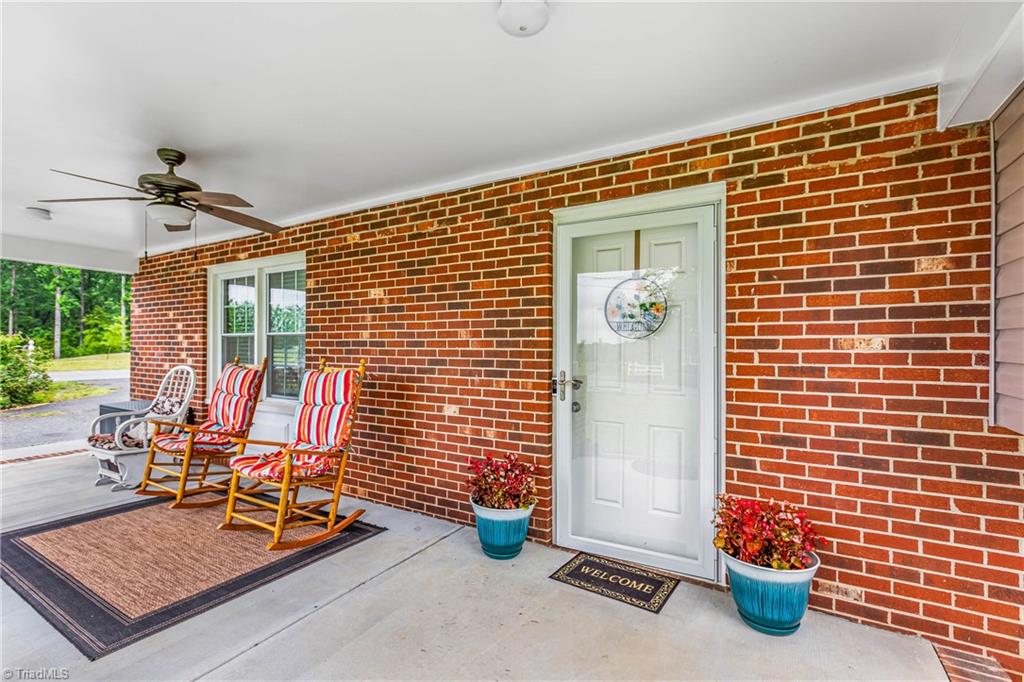 2575 Wood Valley Road