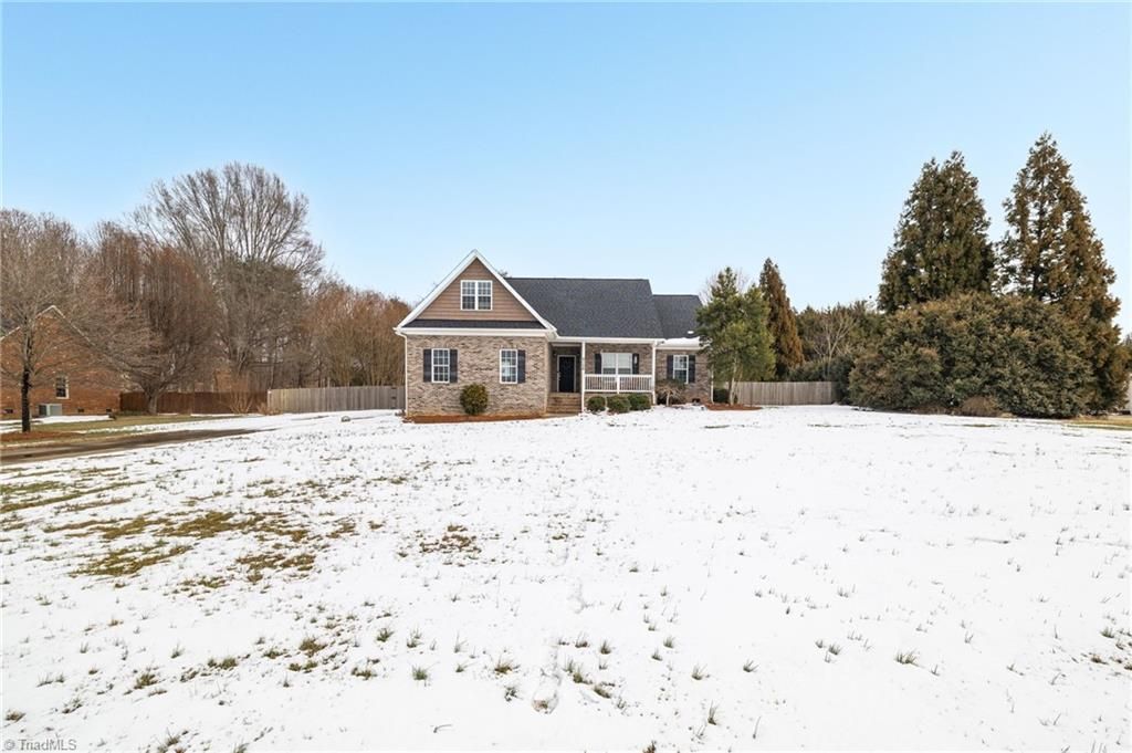 Photo of 8108 Middleland Drive, Browns Summit, NC 27214 (MLS # 1208237)