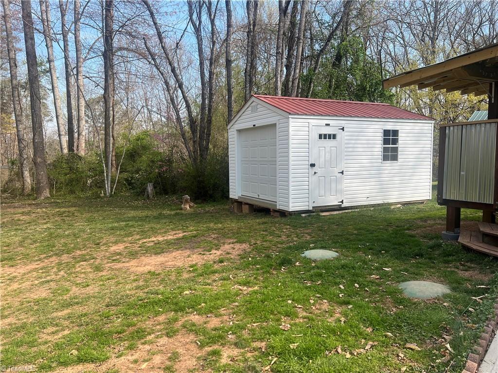 2371 Wards Gap Road, Mount Airy, North Carolina image 4
