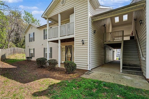 Condo For Sale - 802 Folly Court #G<br/> Greensboro, NC 27409