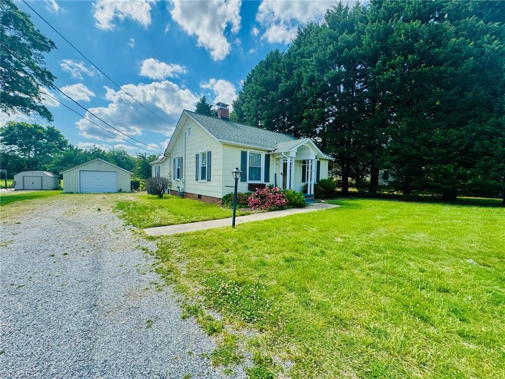 2742 Darrow Road, Walkertown, North Carolina image 24