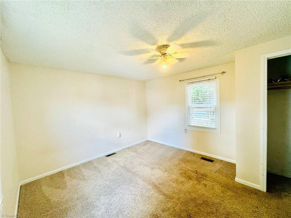 2742 Darrow Road, Walkertown, North Carolina image 19