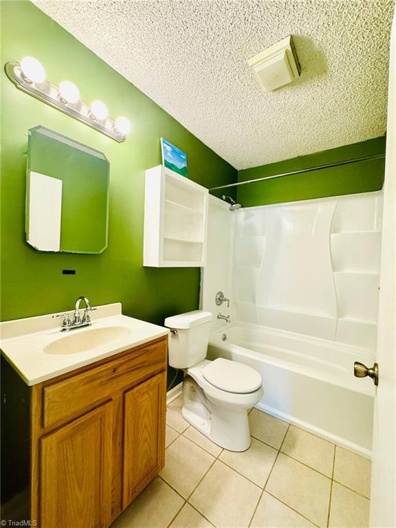 2742 Darrow Road, Walkertown, North Carolina image 18