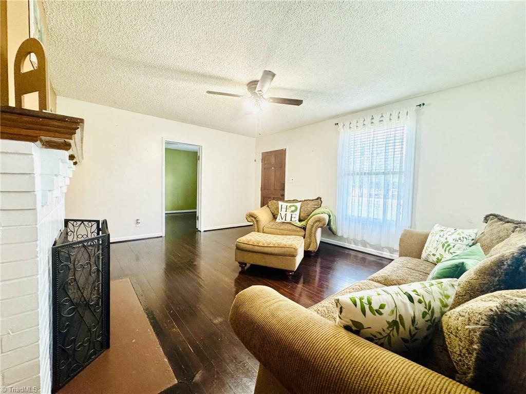 2742 Darrow Road, Walkertown, North Carolina image 4