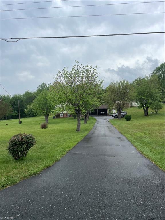 139 Orchard View Drive, Mount Airy, North Carolina image 4