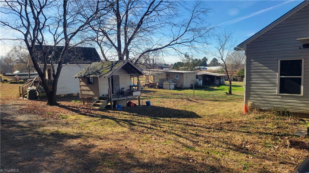 4055 E Greensboro Chapel Hill Road