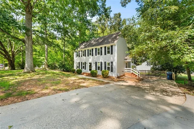 203 Weaver Street, photo 2 of 33